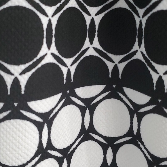 NWT Black & white sleeveless geometric print dress - Picture 3 of 5
